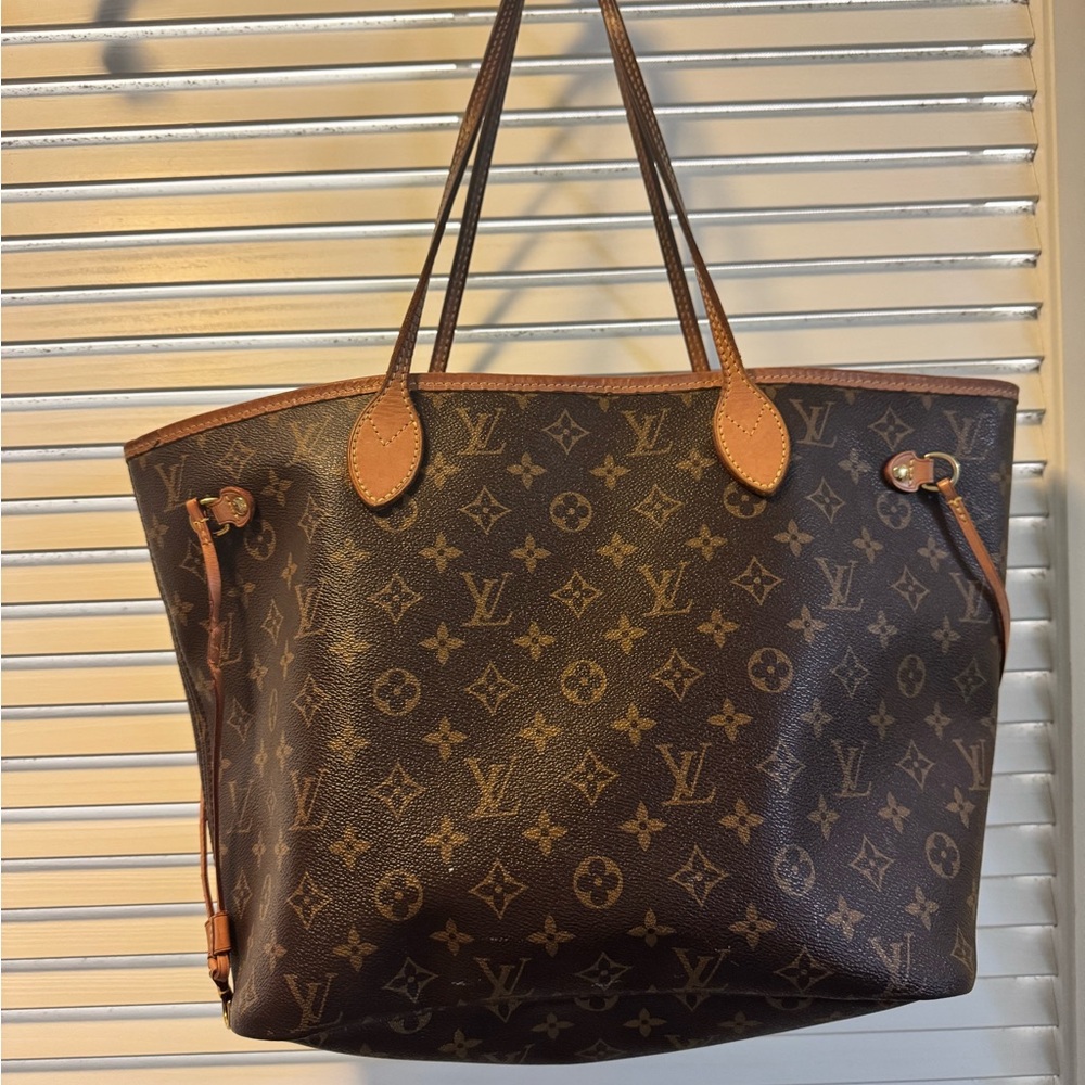 Louis Vuitton Brown Monogram Neverfull Tote